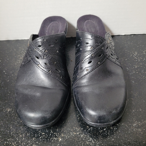 Clarks Black Slip-On Mules - Picture 2 of 6